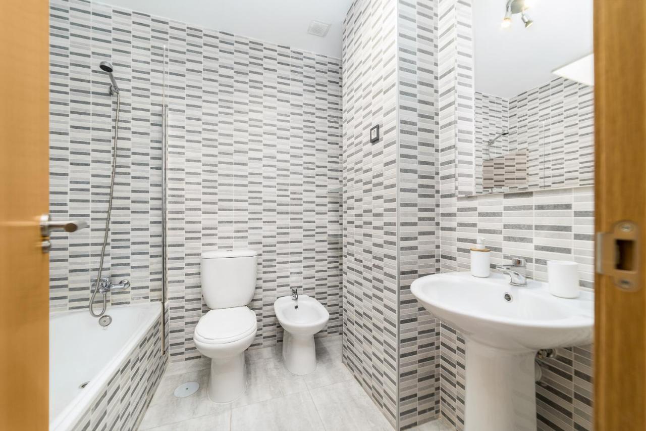 Malaga Suite Picasso With Swimming Pool And Parking In The Center! Εξωτερικό φωτογραφία